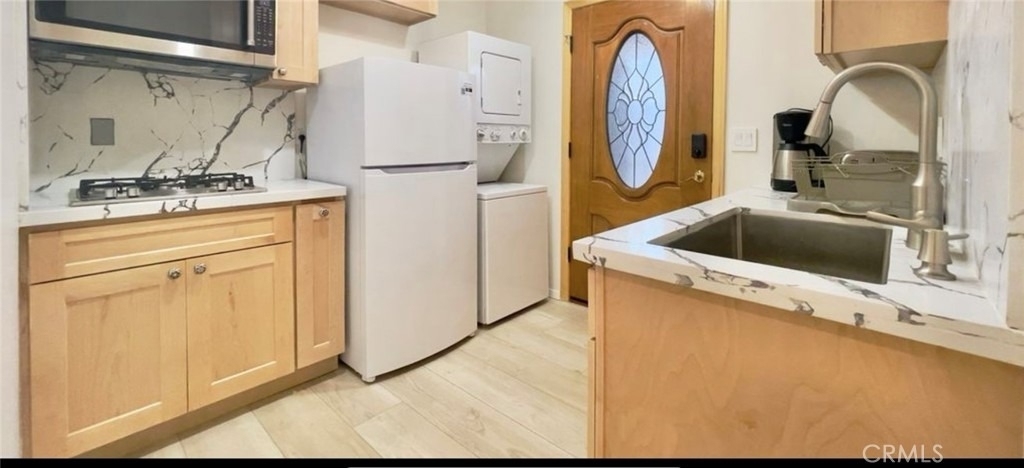5921 Nw Fallbrook Avenue - Photo 10