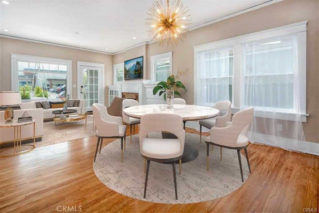 107 N Columbus Avenue - Photo 1