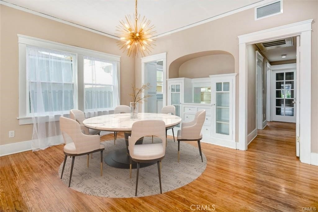 107 N Columbus Avenue - Photo 0