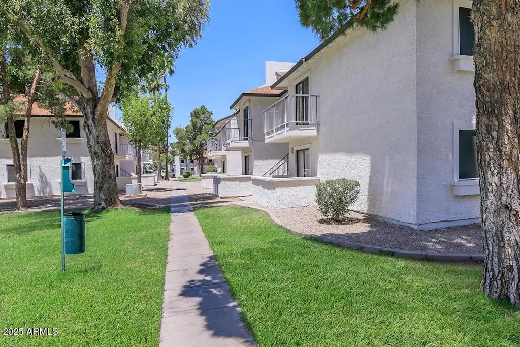 4620 W Mcdowell Road - Photo 9