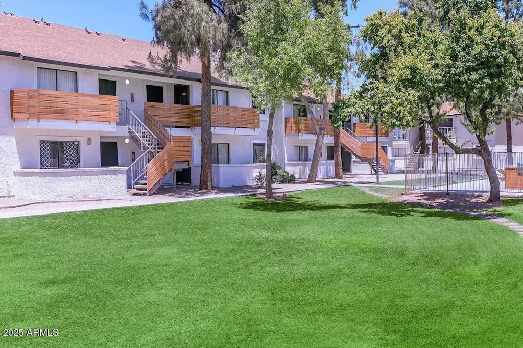 4620 W Mcdowell Road - Photo 14