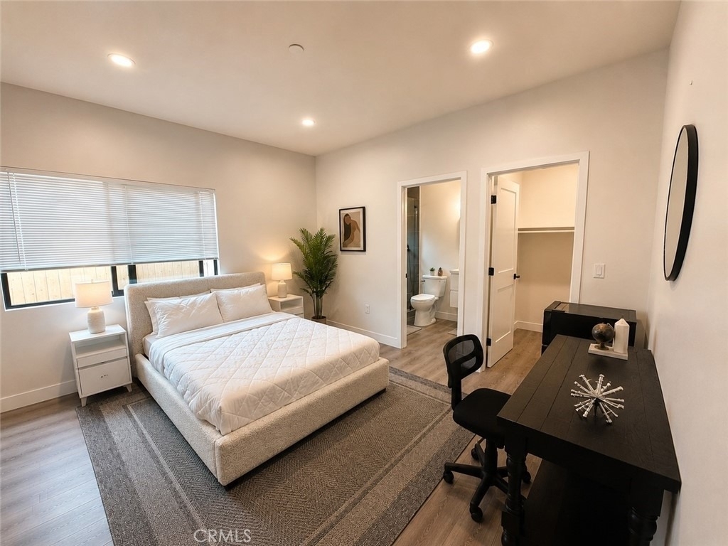7717 Jamieson Avenue - Photo 9