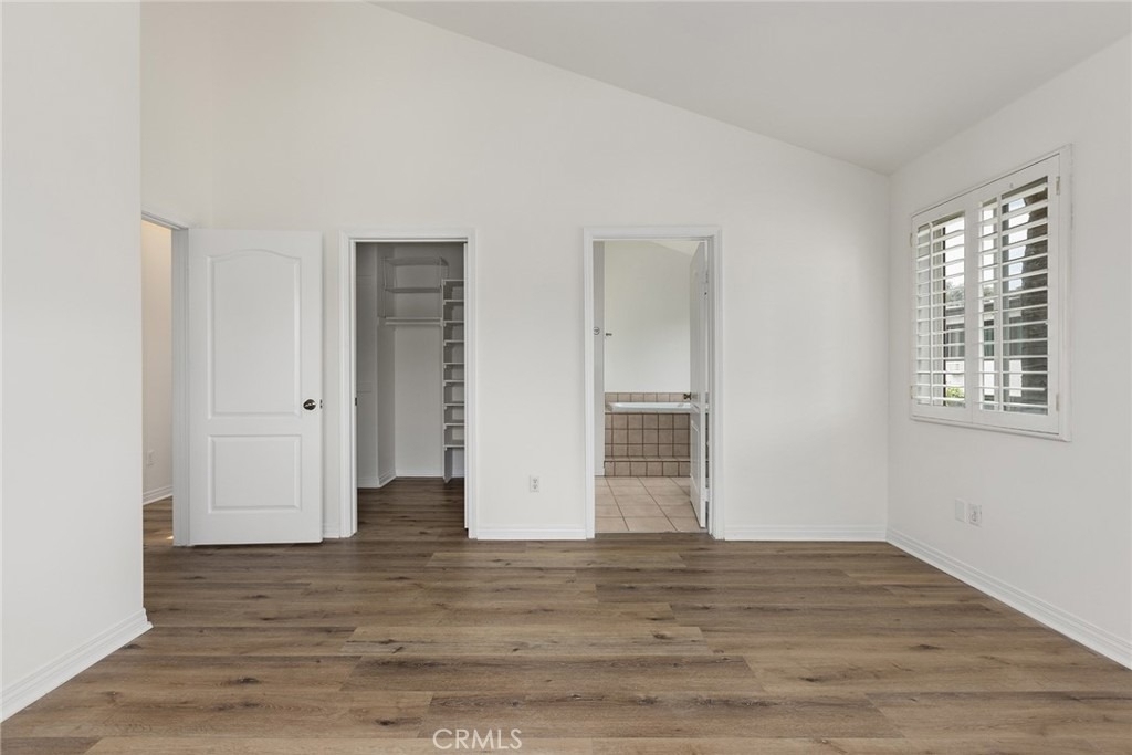 14328 Magnolia Boulevard - Photo 10