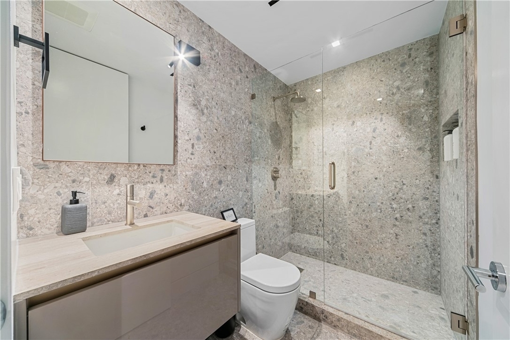 716 N Fuller - Photo 18