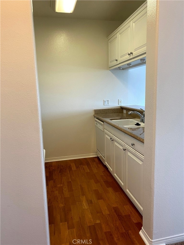 3120 Sepulveda Blvd. #411 - Photo 5