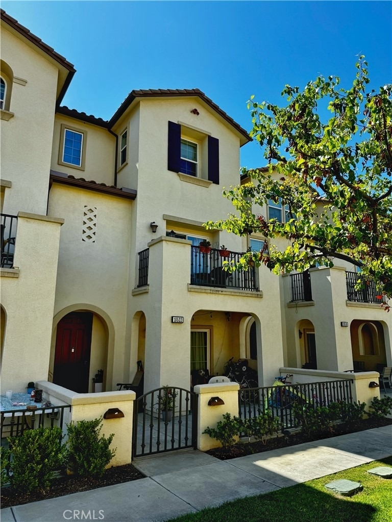 10522 Poinsettia Ln - Photo 0
