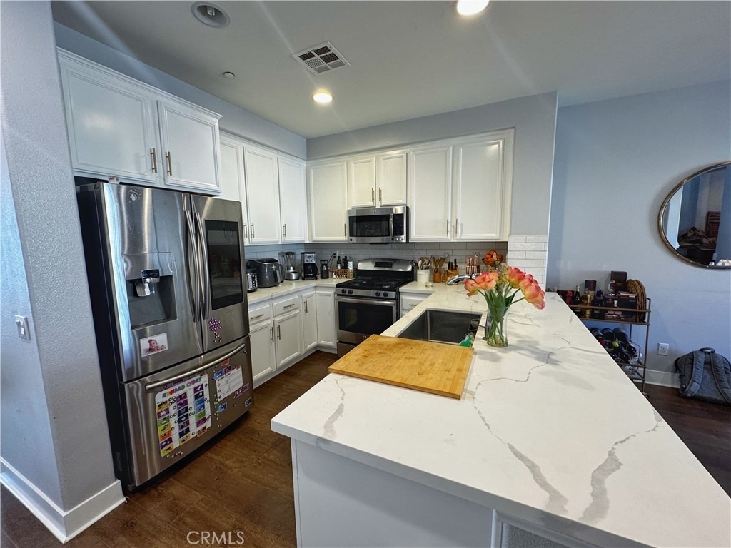 10522 Poinsettia Ln - Photo 18