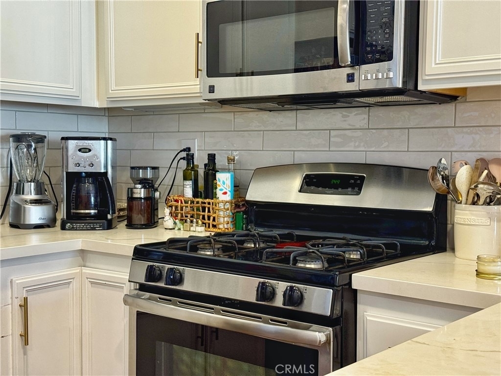 10522 Poinsettia Ln - Photo 15
