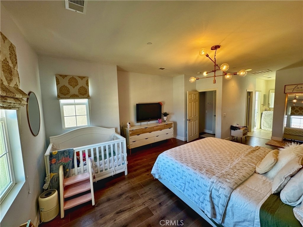 10522 Poinsettia Ln - Photo 2