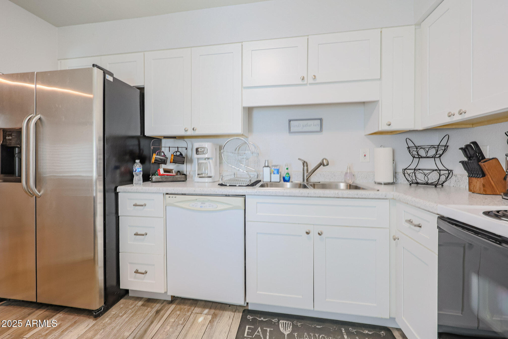 9465 N 92nd Street - Photo 5