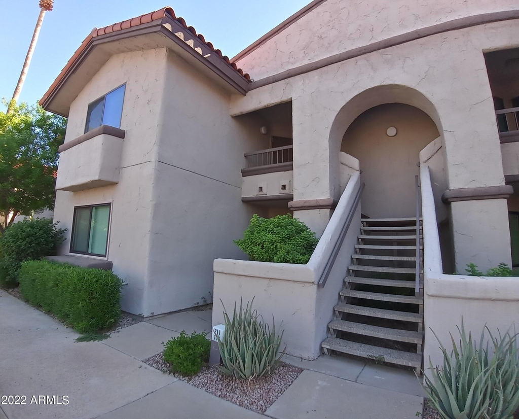 9465 N 92nd Street - Photo 1