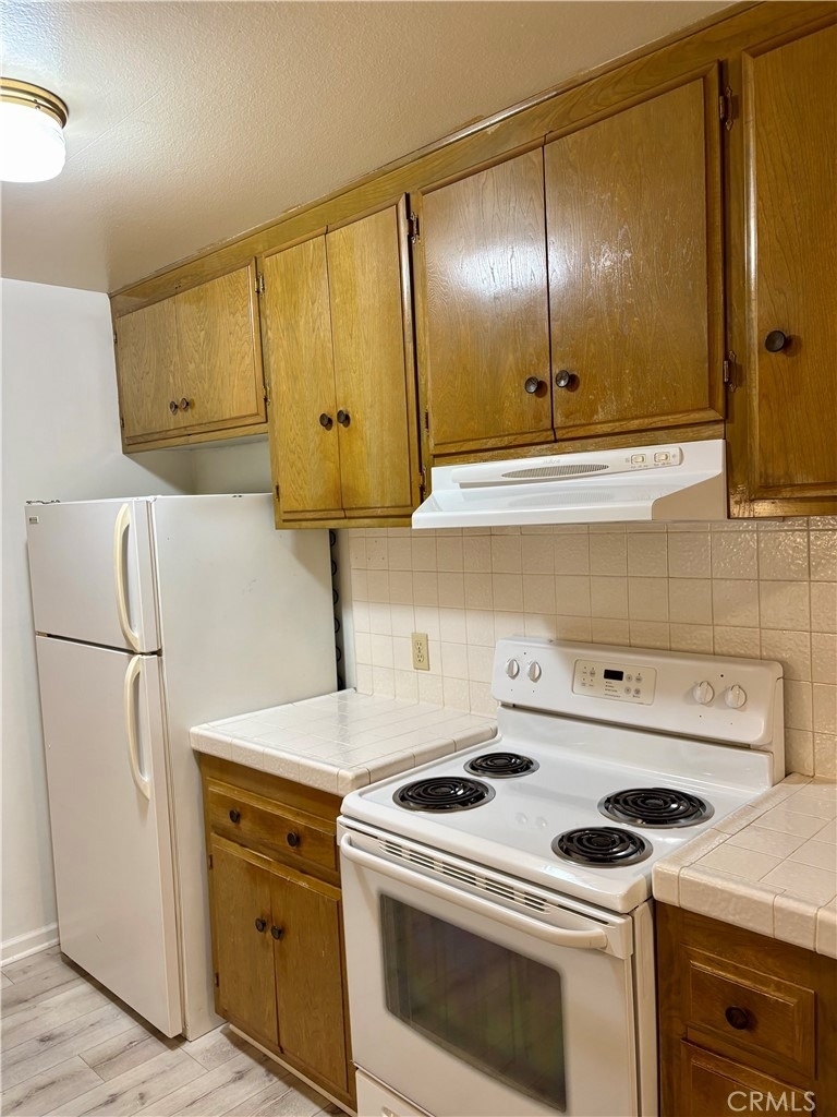 545 Chestnut - Photo 1