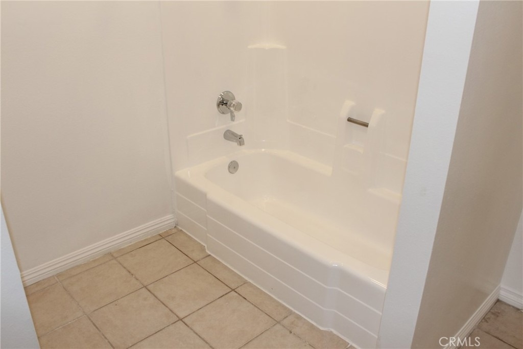 2316 Cravath Court - Photo 14