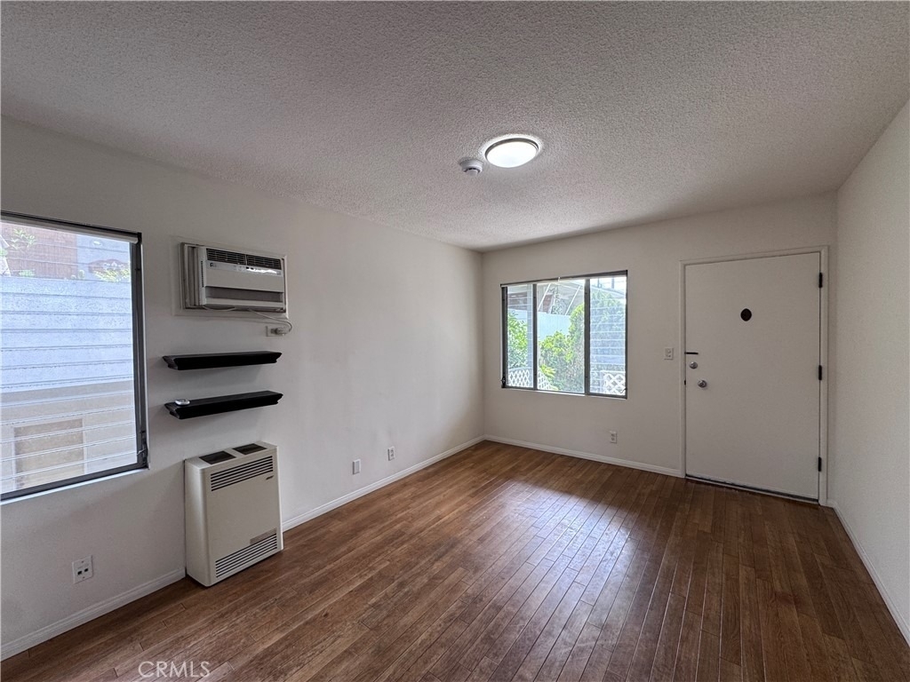4581 Finley - Photo 2