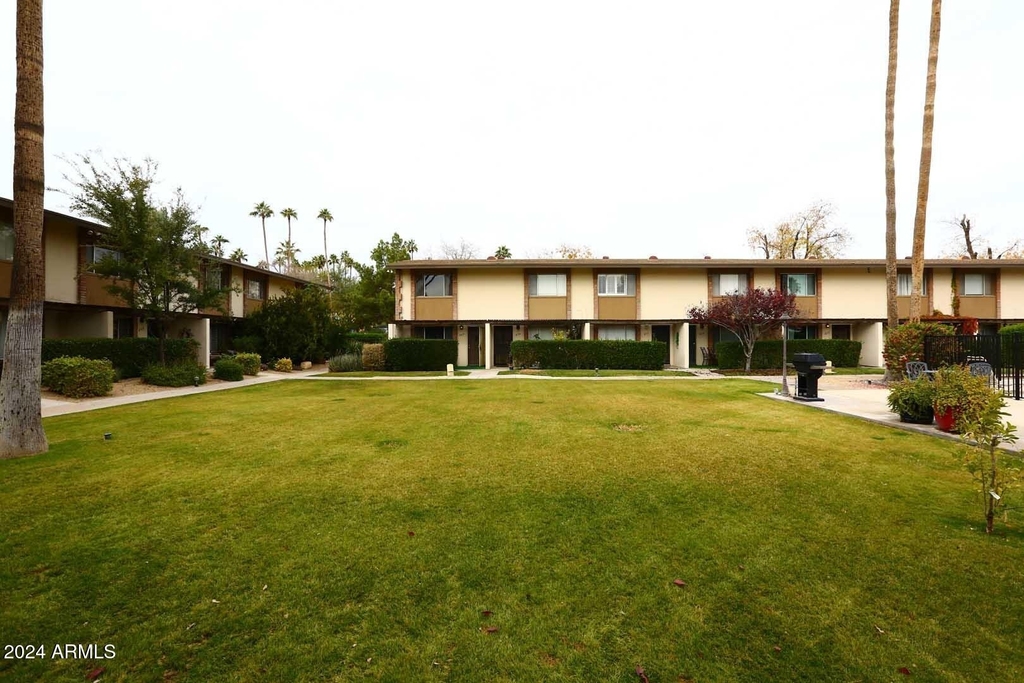 4701 N 68th Street - Photo 24