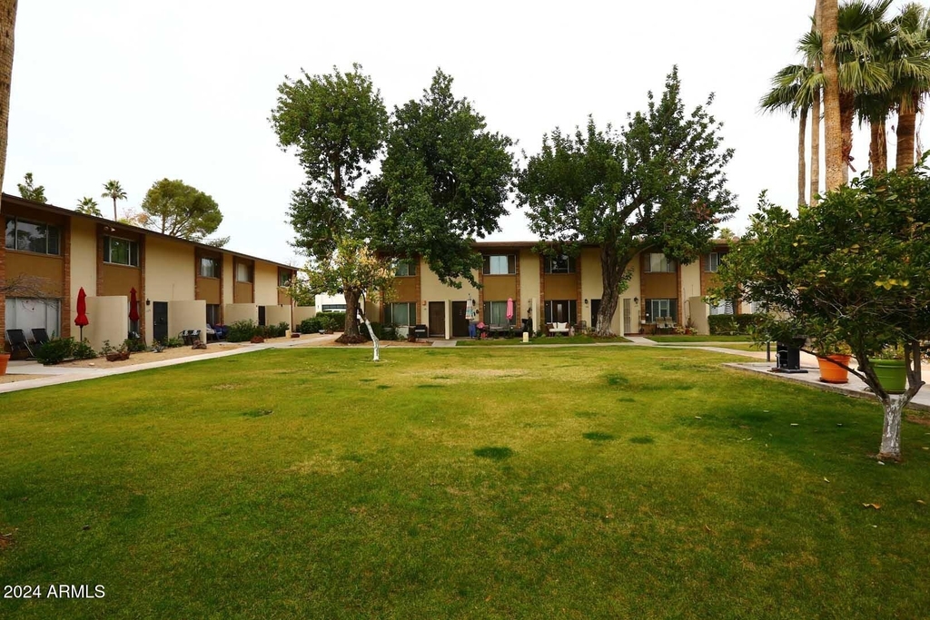 4701 N 68th Street - Photo 27