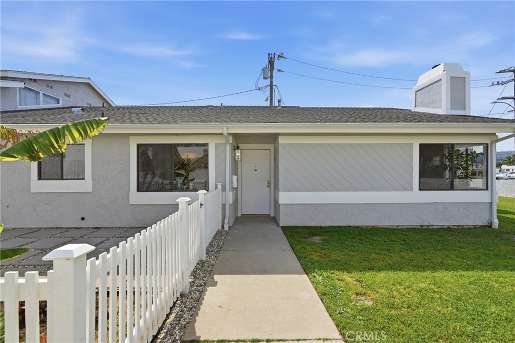 24420 Alliene - Photo 1