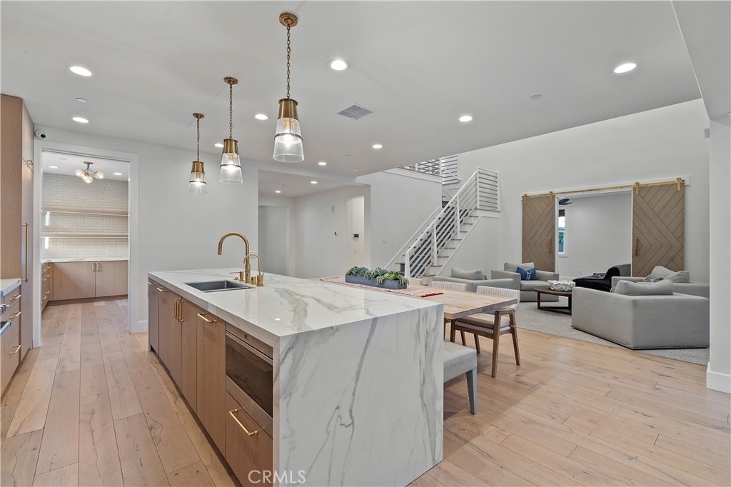 53 Anacapa - Photo 10