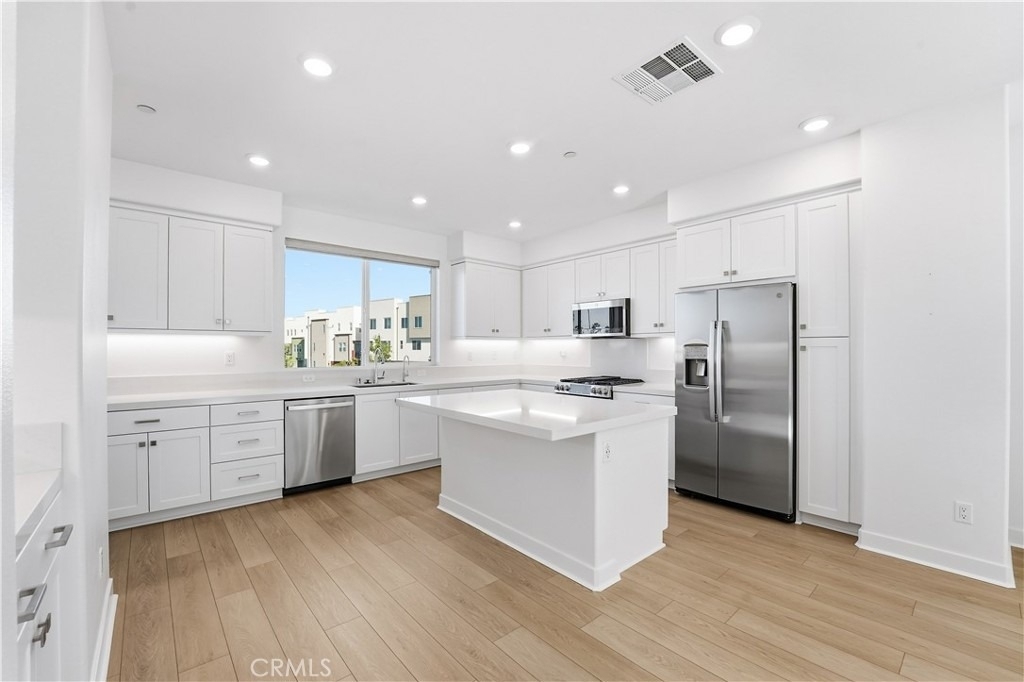 1637 West Lincoln Ave Unit 103 - Photo 9