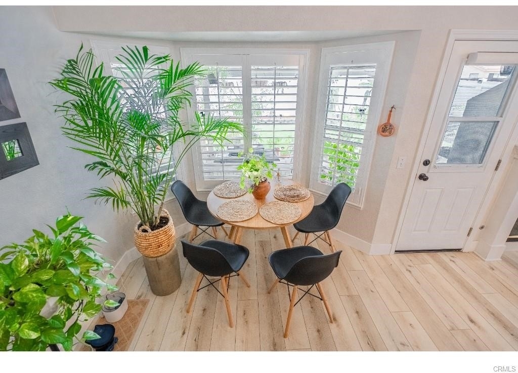 2971 Pembroke - Photo 7