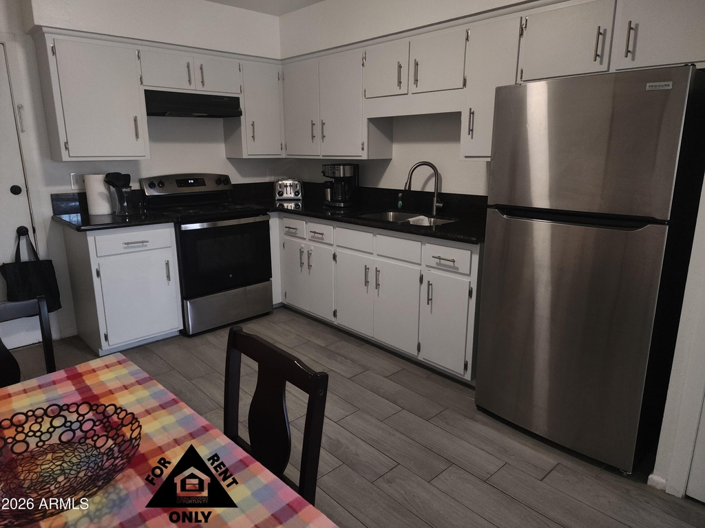 2001 W Turney Avenue - Photo 2