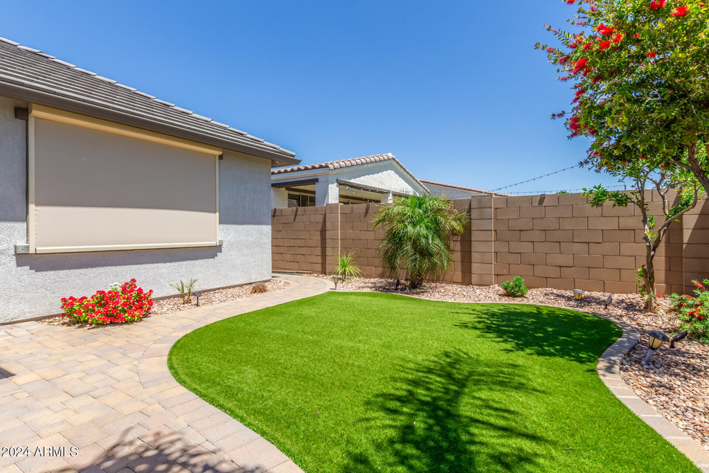 22469 E Camina Plata -- - Photo 18