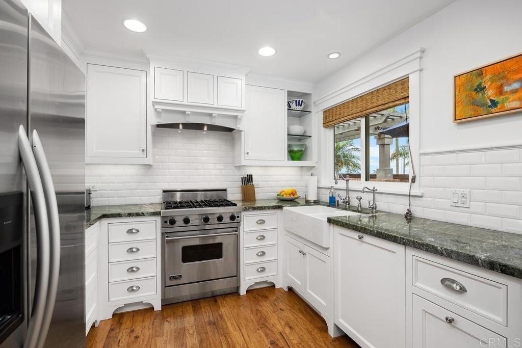335 10th Street - Photo 4