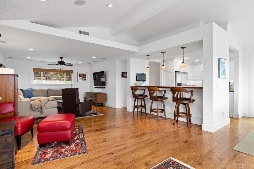 335 10th Street - Photo 2