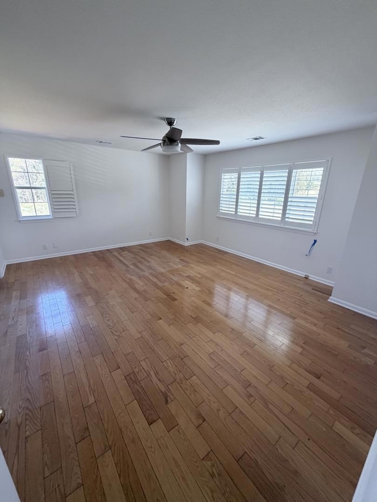 590 Terrace Avenue - Photo 4