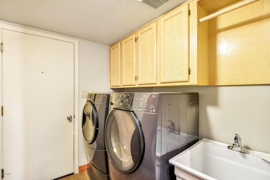 8950 W Antoinette Way - Photo 70