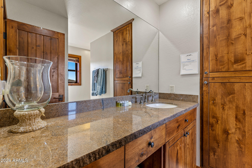 8950 W Antoinette Way - Photo 151