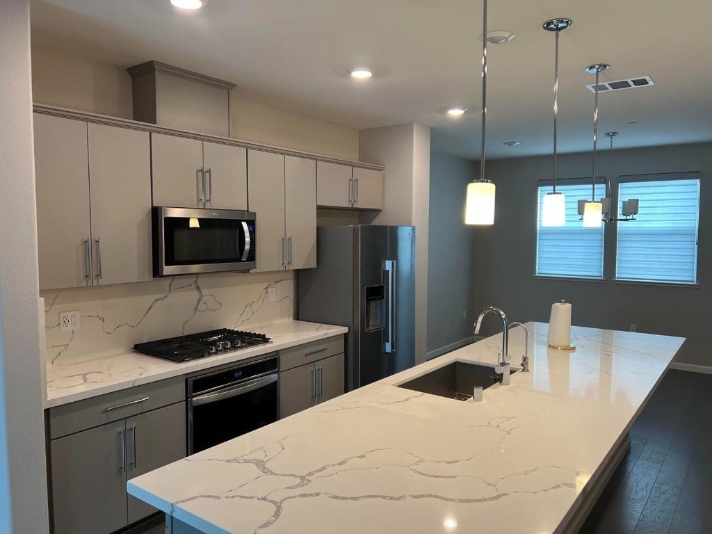 326 Agustin Narvaez Street - Photo 4