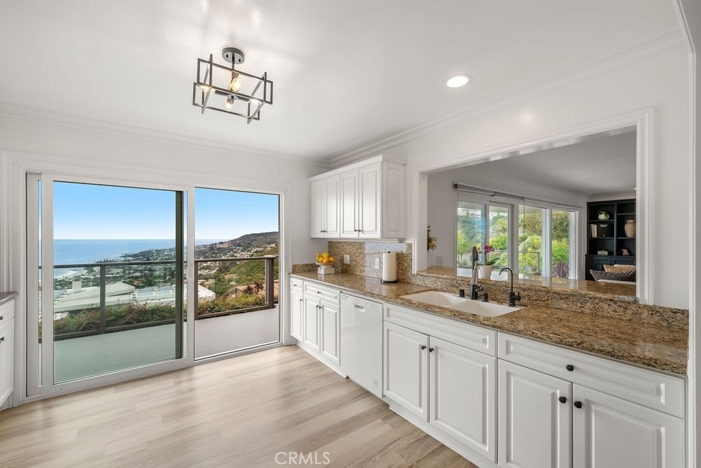 1651 Thurston Drive - Photo 14