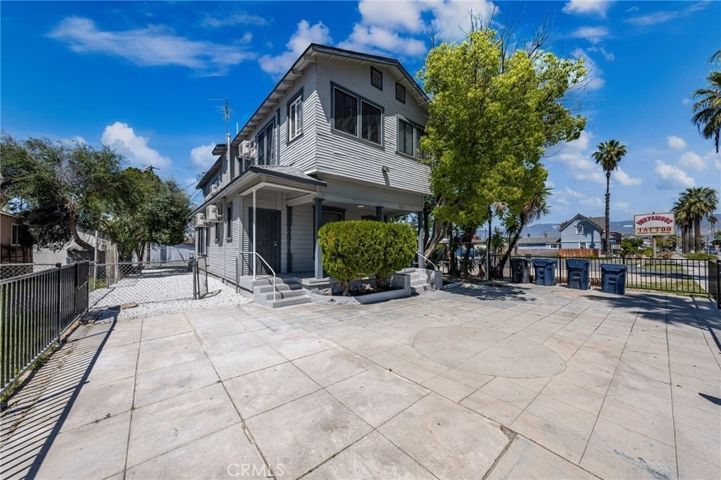 927 Orange Street - Photo 1