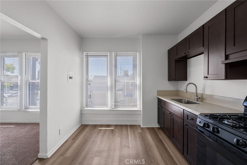 927 Orange Street - Photo 6