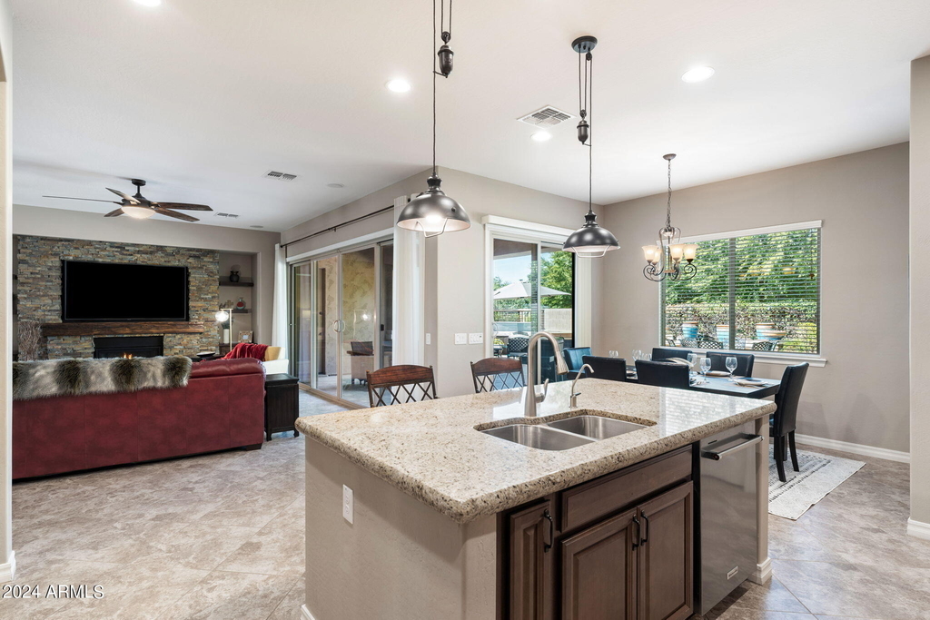 20416 E Raven Drive - Photo 10