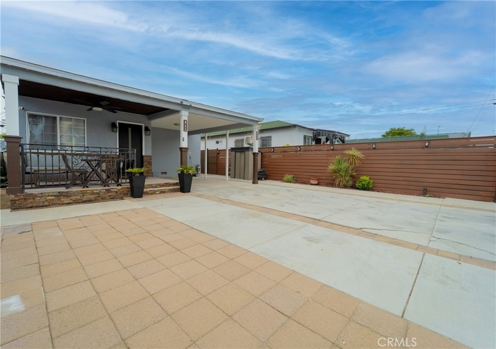 411 E 115th - Photo 23