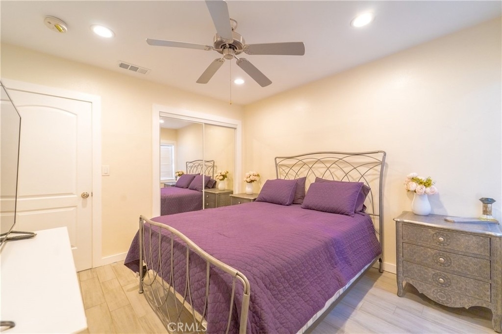 411 E 115th - Photo 8