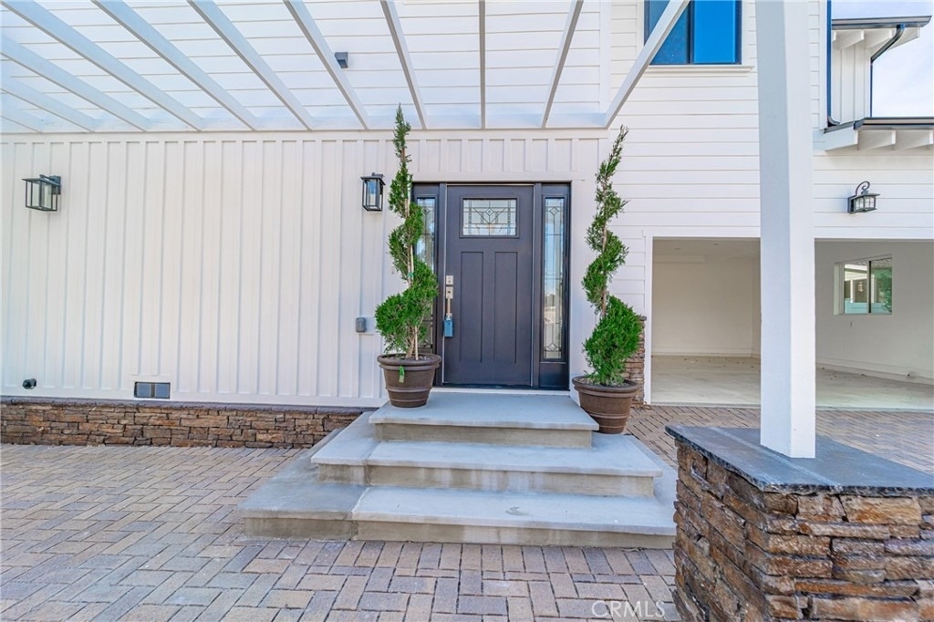 13128 Putnam Street - Photo 1