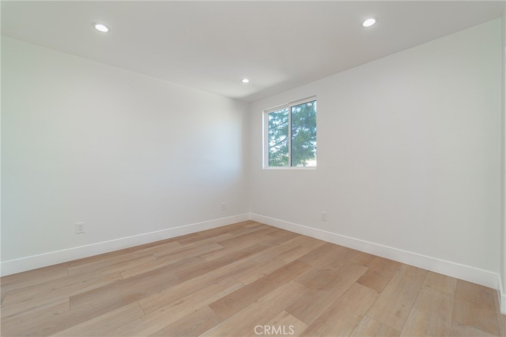 13128 Putnam Street - Photo 26