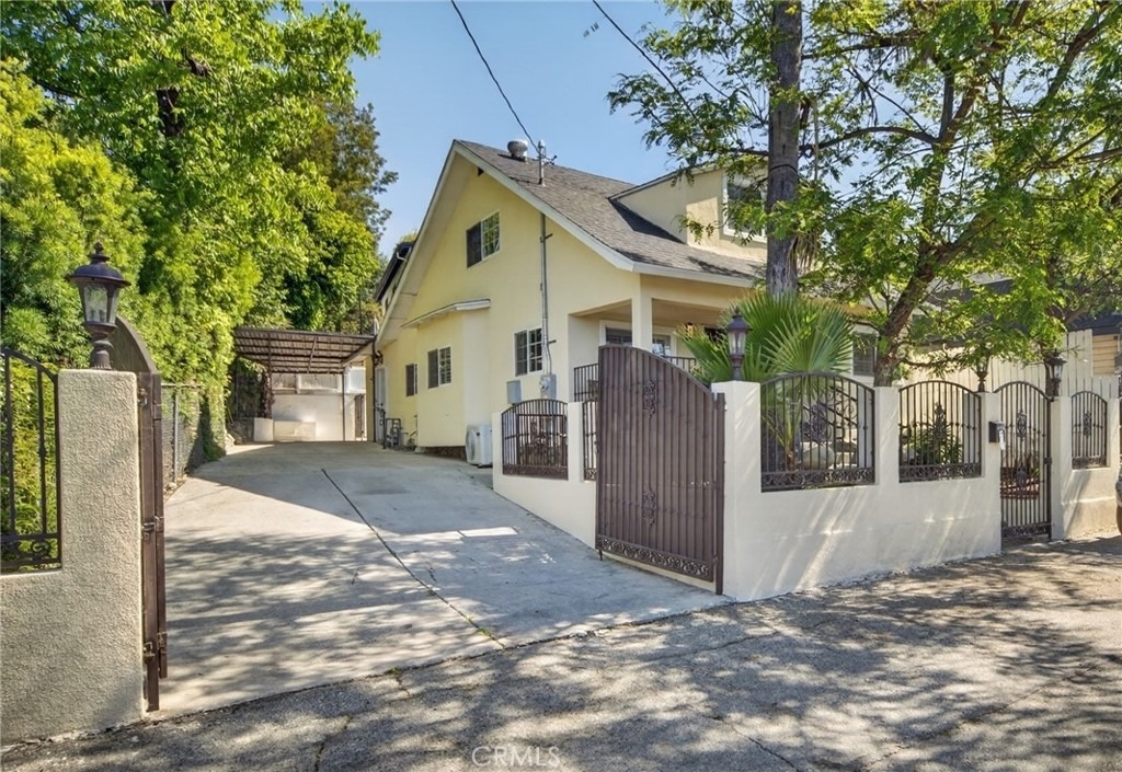 5929 Weaver Lane - Photo 1