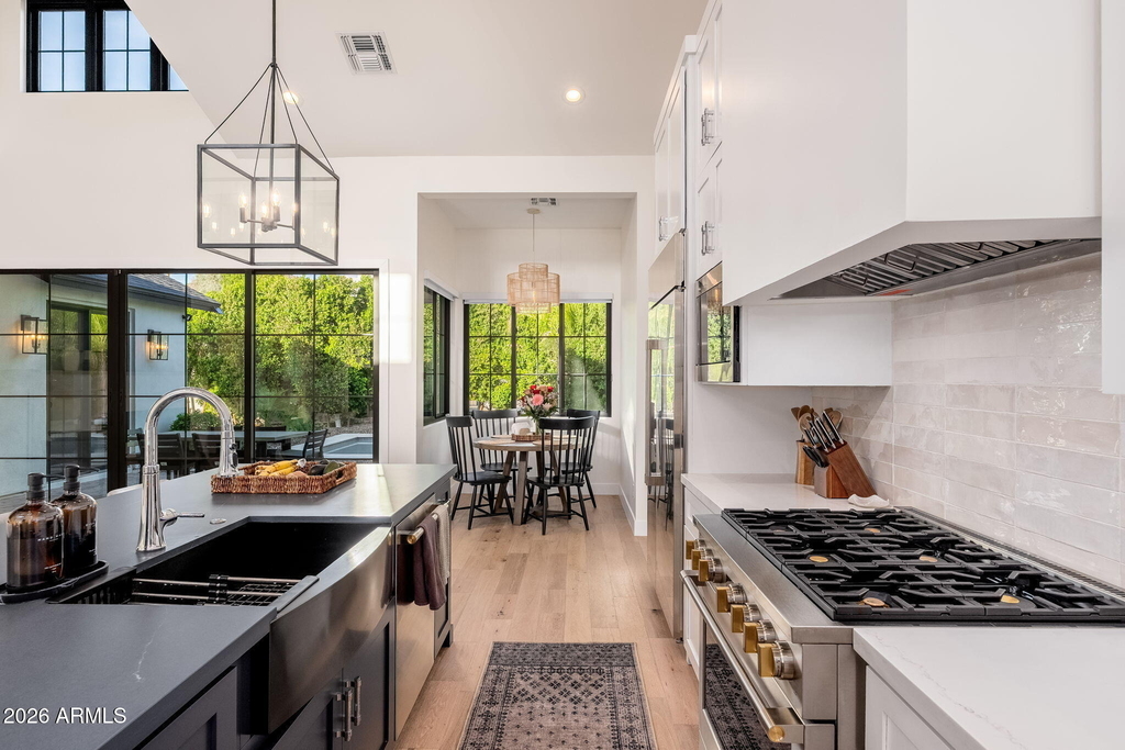 4017 N 49th Place - Photo 8