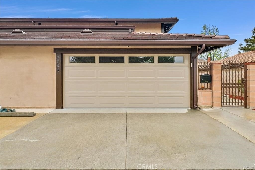 2644 Sycamore - Photo 2