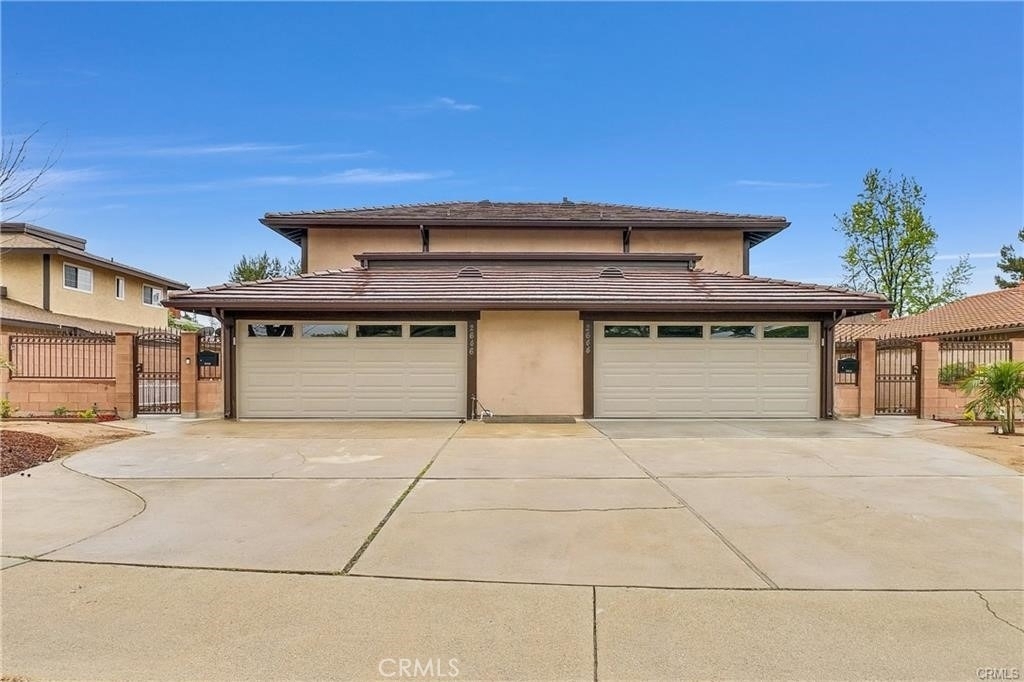 2644 Sycamore - Photo 0