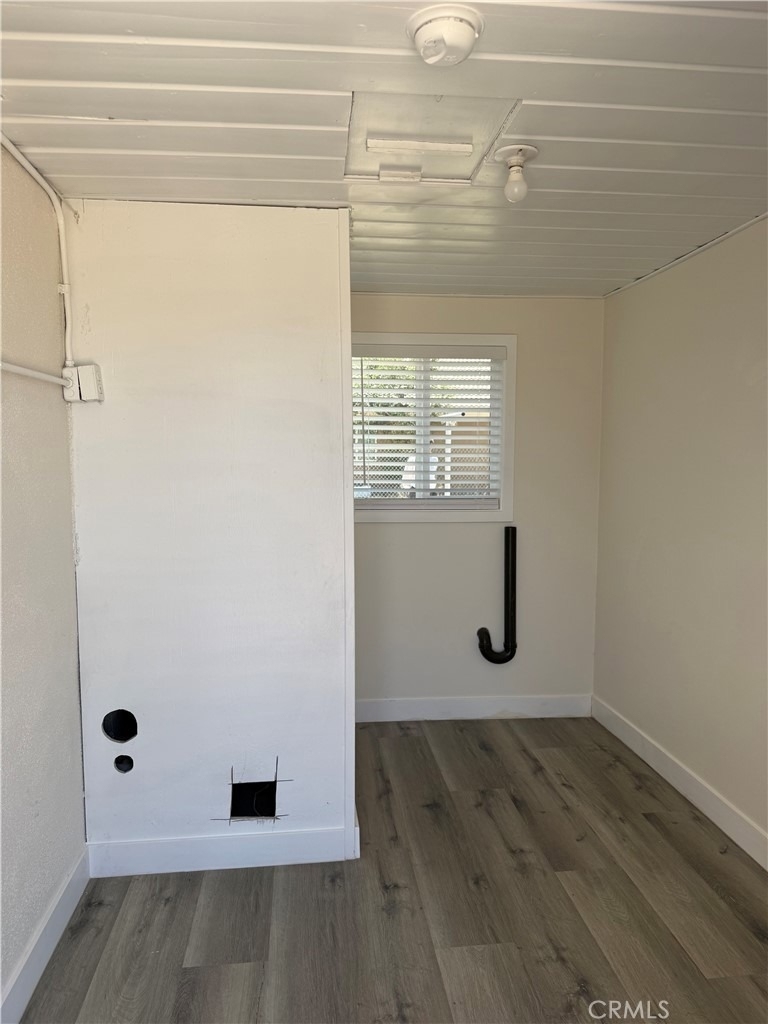 9966 Locust Avenue - Photo 35