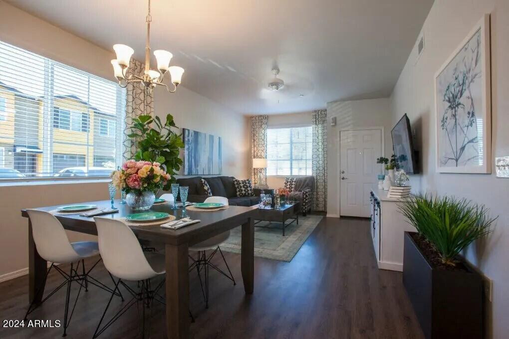 4435 N Longview Avenue - Photo 2
