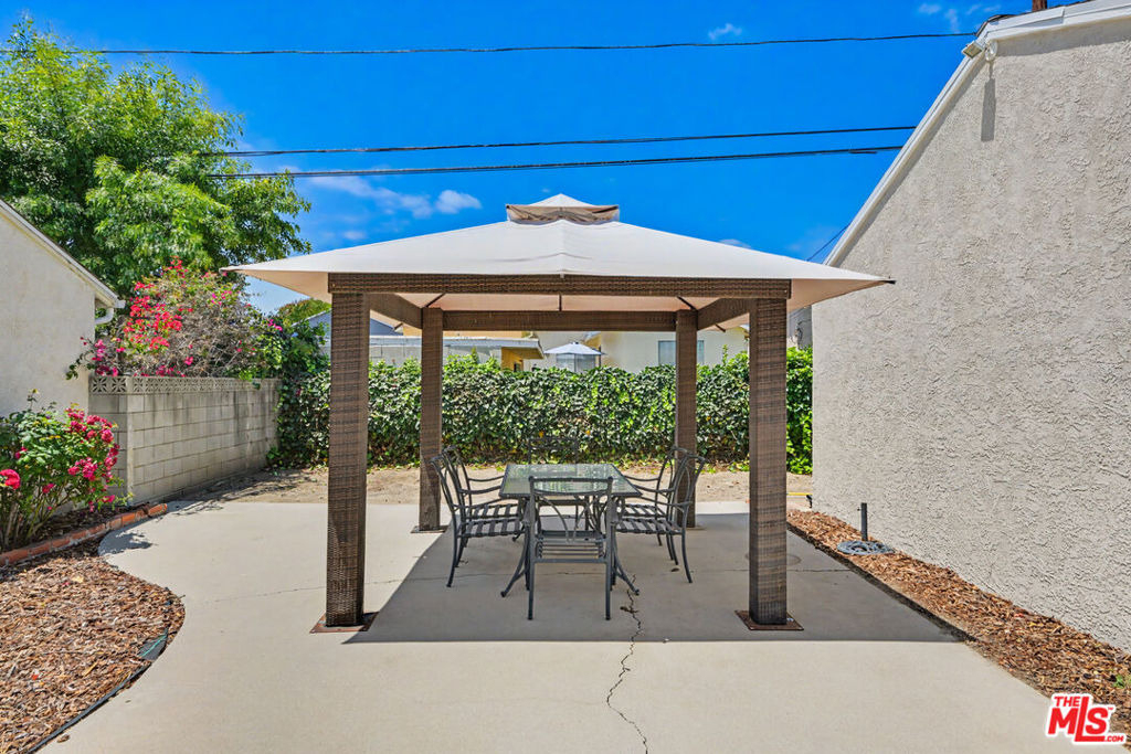 5119 Enfield Avenue - Photo 28