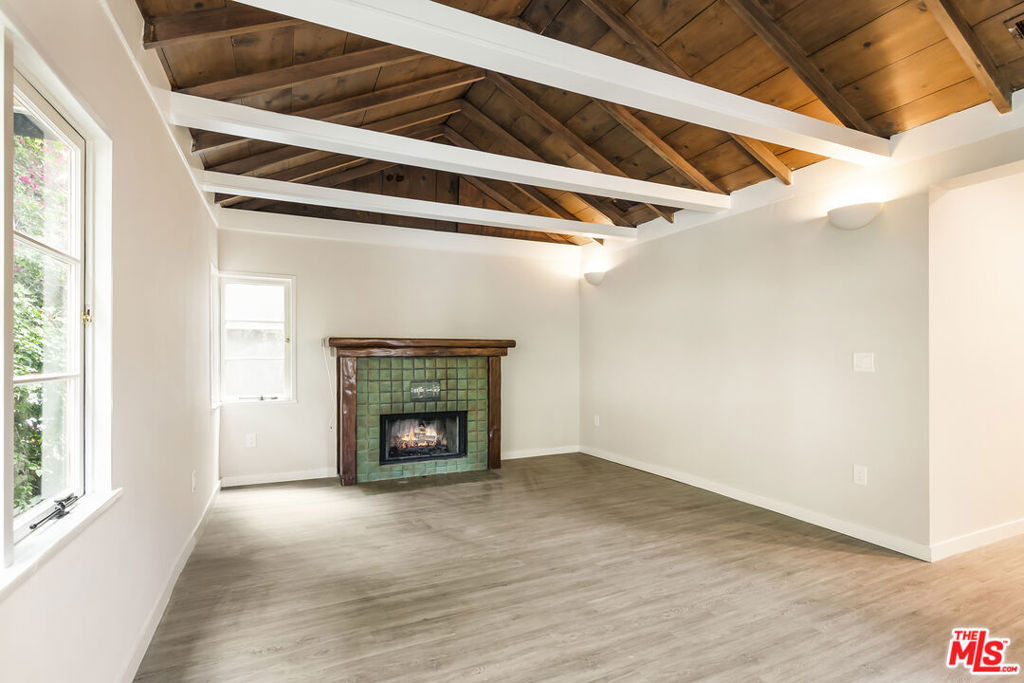 937 N Beverly Glen Boulevard - Photo 2