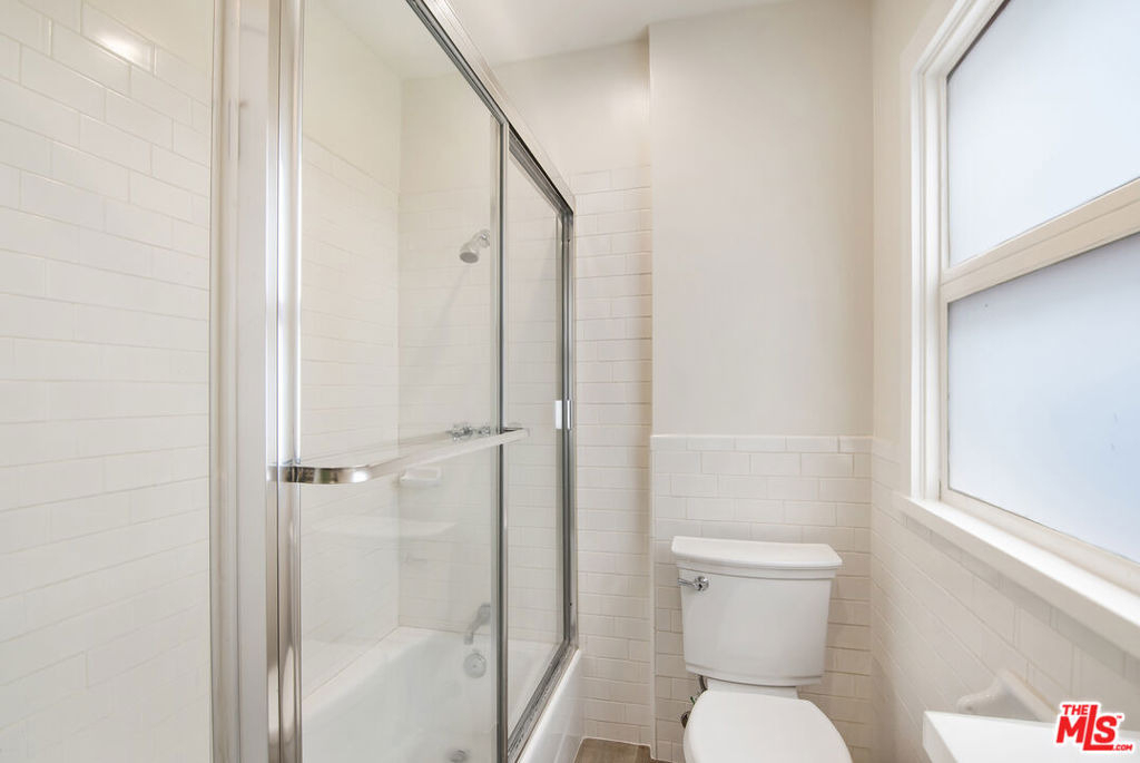 937 N Beverly Glen Boulevard - Photo 6