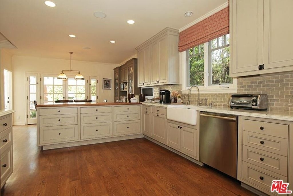 427 12th Street - Photo 4